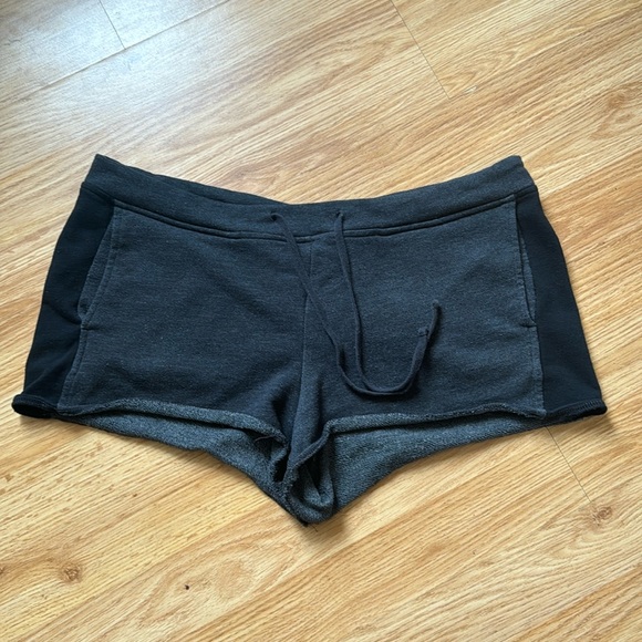 Fabletics Pants - Fabletics Booty Shorts - size M/L